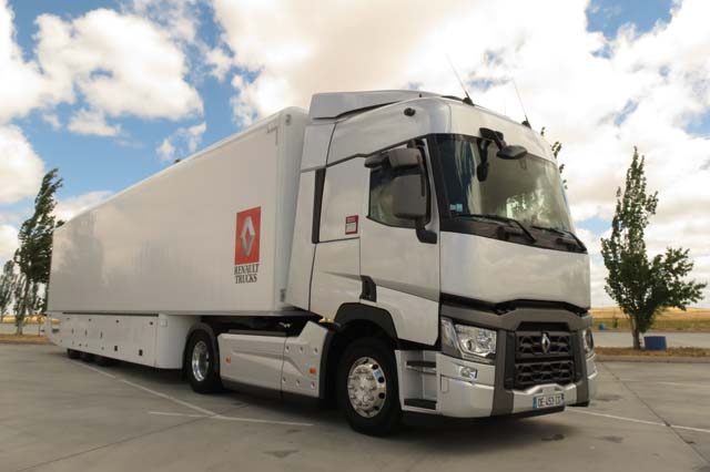 Renault T 440 DTI 13 Sleeper Cab, 28,57 lts/100 kms de gasóleo a una velocidad media de 80,77 Km/h.